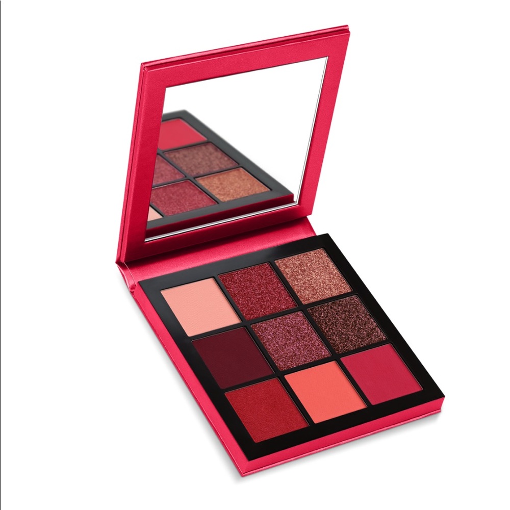 Huda Beauty Obsessions Palette in Ruby